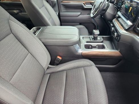 Used 2023 Chevrolet Silverado 1500 LT Trail Boss image 19