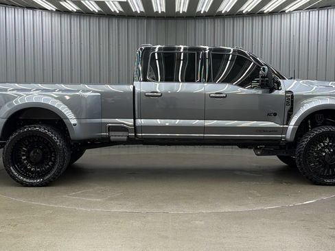 Used 2026 Ford F450 Platinum w/ FX4 Off-Road Package AWD/4WD image 6