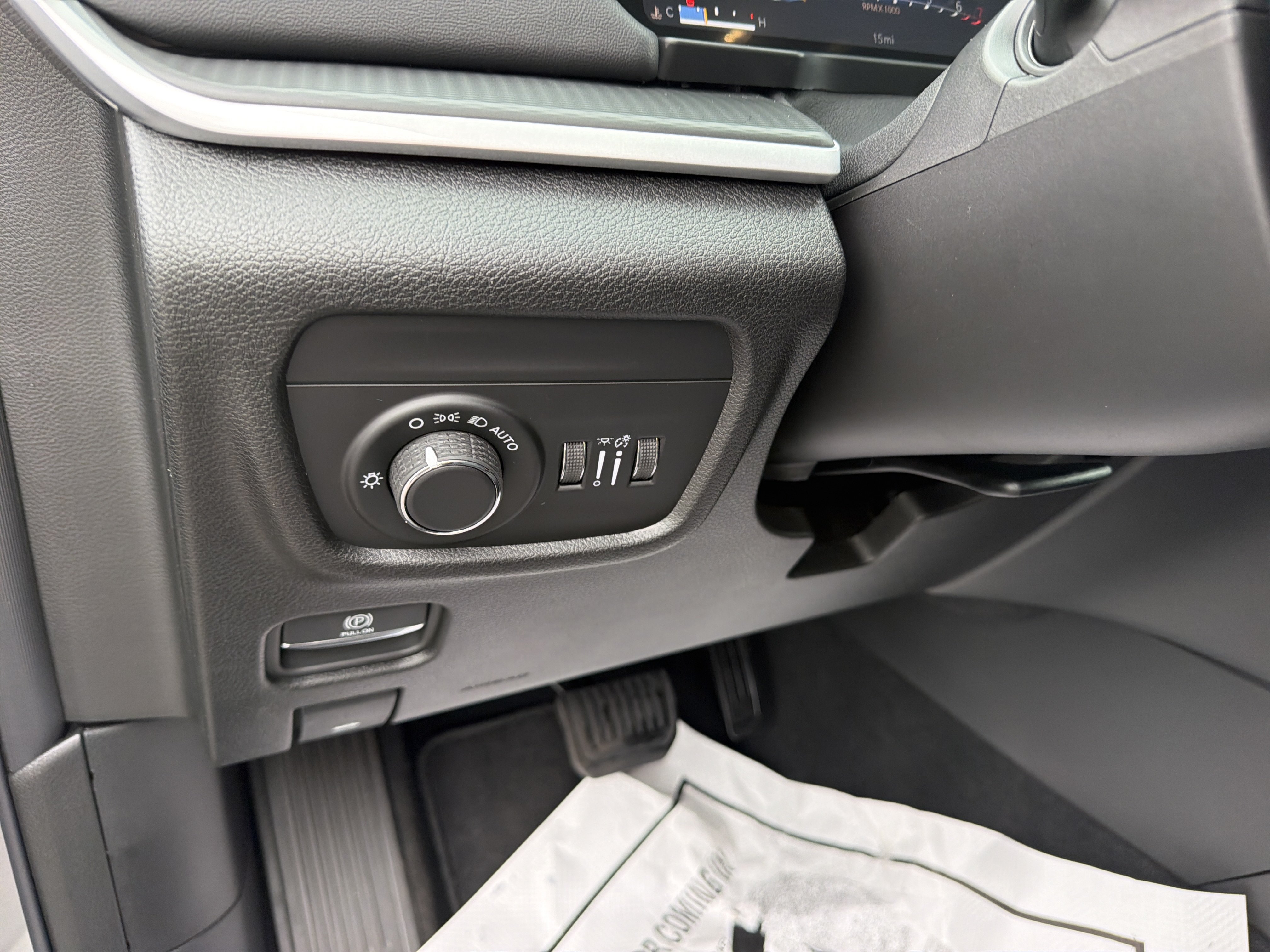 New 2027 Jeep Grand Cherokee Laredo X AWD/4WD image 19