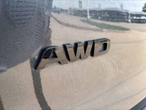 Used 2022 Kia Telluride SX w/ SX Prestige Package AWD/4WD image 8