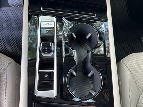 New 2026 Volkswagen Atlas SE FWD image 33