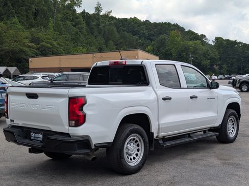 Used 2024 Chevrolet Colorado W/T w/ WT Convenience Package RWD image 9
