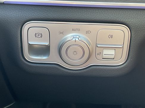 Certified 2025 Mercedes-Benz GLE 450 4MATIC image 24