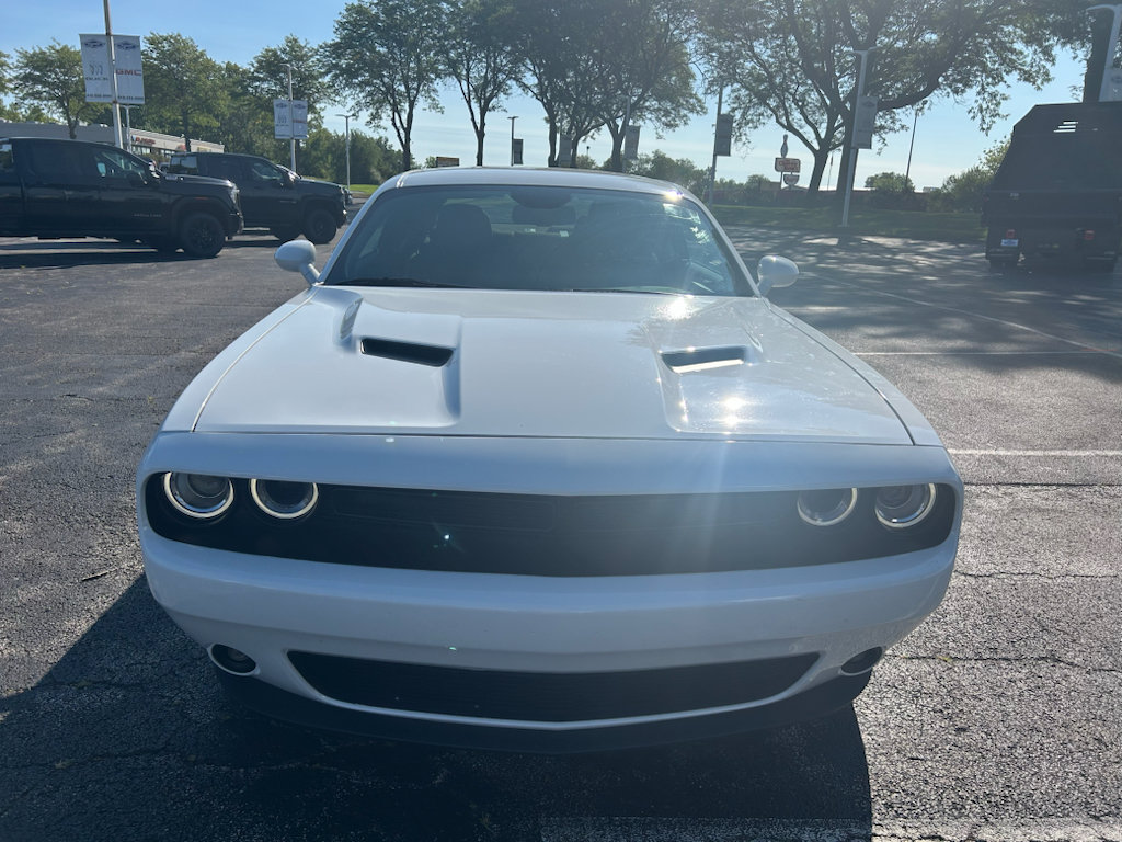 Used 2023 Dodge Challenger SXT w/ Blacktop Package AWD/4WD image 2