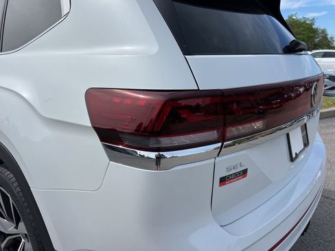 New 2026 Volkswagen Atlas SEL Premium R-Line AWD/4WD image 12