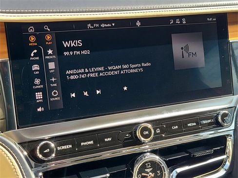 Used 2021 Bentley Flying Spur V8 image 33