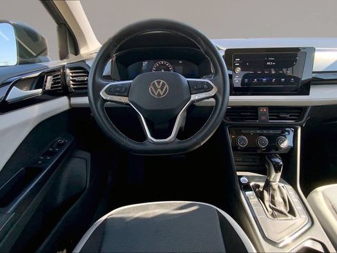 Certified 2025 Volkswagen Taos S FWD image 5