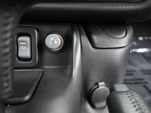 Used 2001 Pontiac Firebird Formula w/ Protection Group image 23