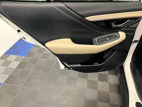 Used 2025 Subaru Outback Limited w/ Popular Package #2 image 9