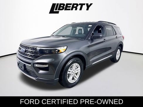 Certified 2020 Ford Explorer XLT w/ Equipment Group 202A image 3