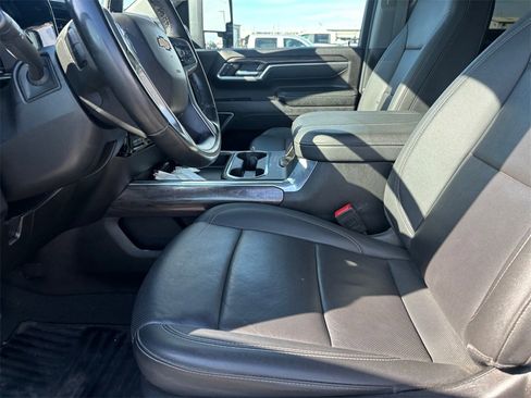 Certified 2025 Chevrolet Silverado 3500 LTZ w/ LTZ Convenience Package image 10