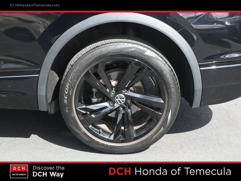 Used 2024 Volkswagen Tiguan SE R-Line FWD image 23