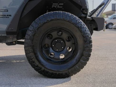 Used 2014 Jeep Wrangler Unlimited Sport w/ Quick Order Package 23S AWD/4WD image 5