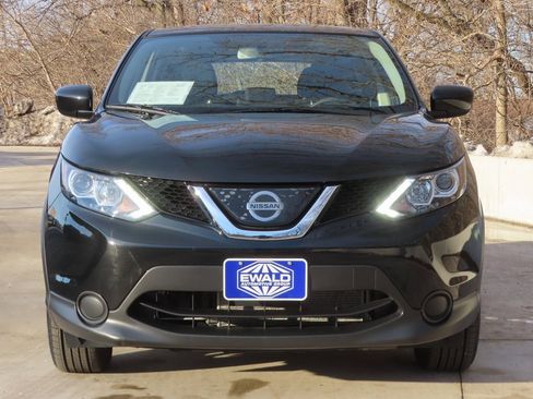 Used 2018 Nissan Rogue Sport S w/ S Appearance Package image 9