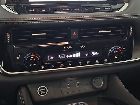 Used 2021 Nissan Rogue SL w/ Premium Package FWD image 24