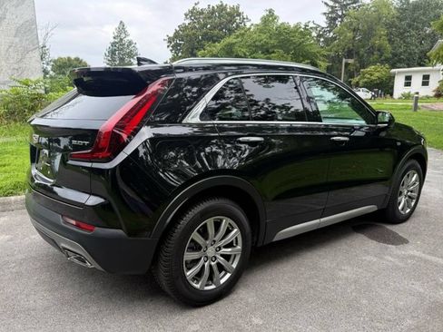 Used 2019 Cadillac XT4 Premium Luxury w/ Cold Weather Package FWD image 7