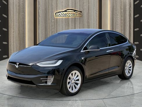 Used 2020 Tesla Model X Long Range AWD/4WD image 10