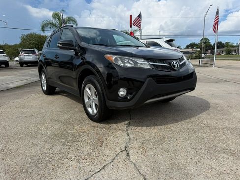 Used 2014 Toyota RAV4 XLE FWD image 3