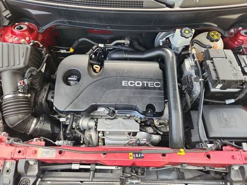 Used 2018 Chevrolet Equinox LT image 28