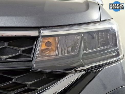 Used 2022 Volkswagen Taos SE image 12