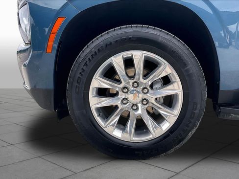 Used 2025 Chevrolet Tahoe Premier RWD image 11