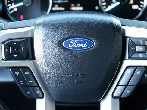 Certified 2020 Ford F150 Lariat image 26