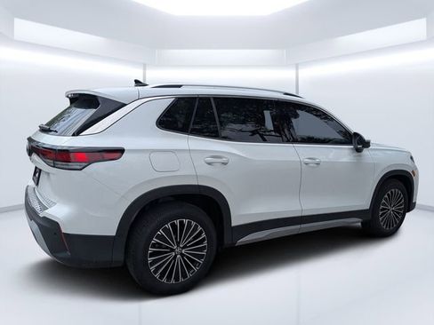 New 2026 Volkswagen Tiguan S FWD image 3