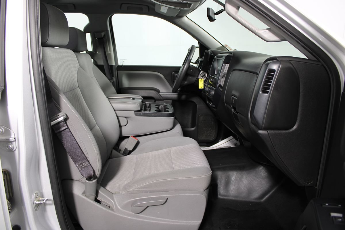 Used 2017 Chevrolet Silverado 1500 W/T RWD image 9