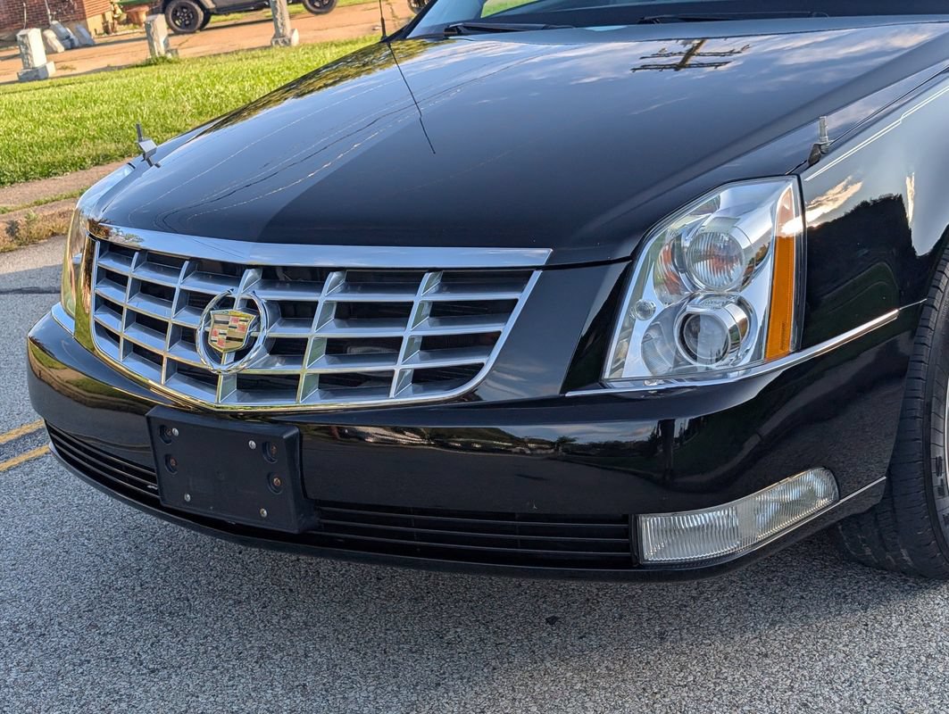 Used 2009 Cadillac DTS Hearse FWD image 34