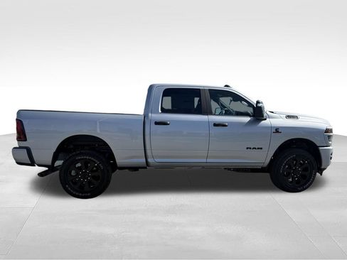 New 2026 RAM 2500 Big Horn AWD/4WD image 6