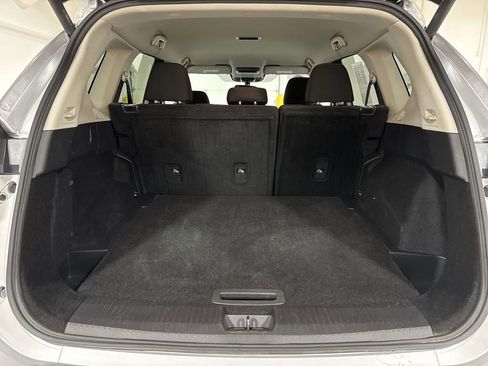 Used 2024 Nissan Rogue SV FWD image 23