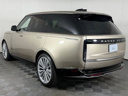 New 2026 Land Rover Range Rover SE image 6