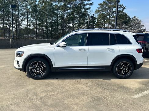 New 2026 Mercedes-Benz GLB 250 4MATIC image 4