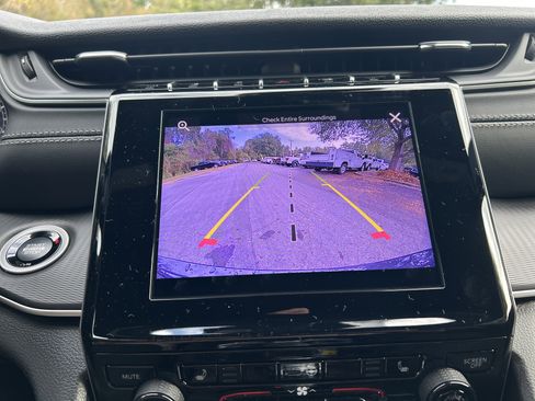 New 2025 Jeep Grand Cherokee Altitude image 54