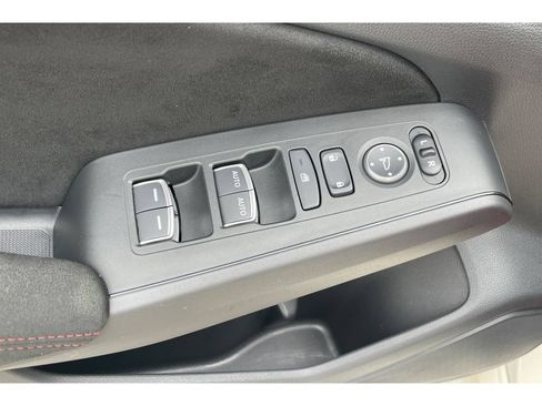 Used 2025 Honda Civic Type R image 11