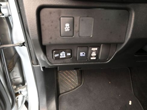 Certified 2023 Toyota Tacoma TRD Sport image 9