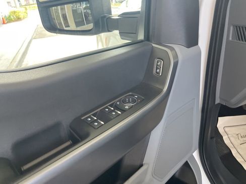 Used 2025 Ford F350 XLT AWD/4WD image 12