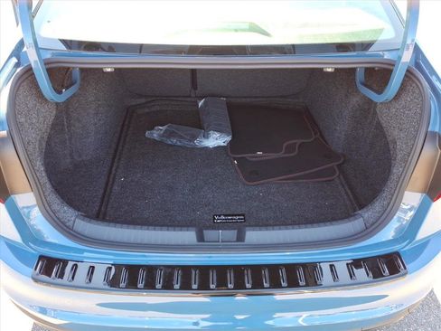 Used 2026 Volkswagen Jetta GLI Autobahn image 6