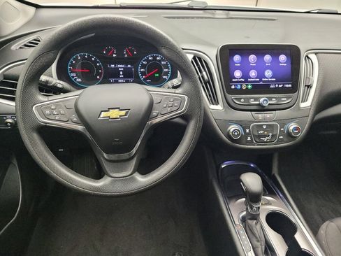 Used 2022 Chevrolet Malibu LS w/ Driver Confidence Package II FWD image 22