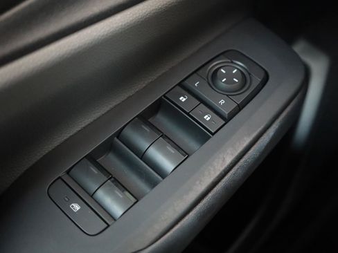 Used 2024 Toyota Prius LE FWD image 34