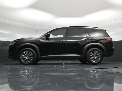 Used 2025 Nissan Pathfinder SV FWD image 58