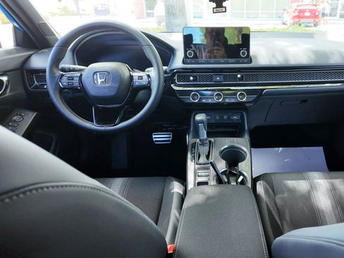 Used 2025 Honda Civic Sport image 8
