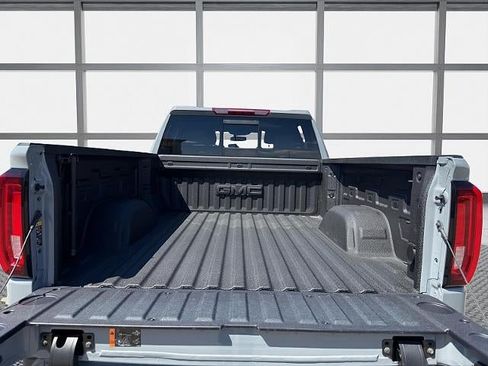 Used 2025 GMC Sierra 1500 AT4 w/ AT4 Preferred Package AWD/4WD image 42