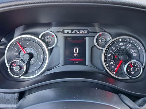 New 2026 RAM 3500 Laramie AWD/4WD image 18