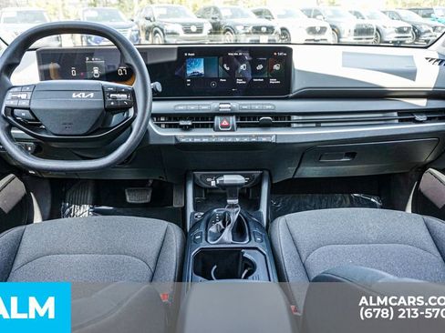 Used 2025 Kia K4 LXS image 25