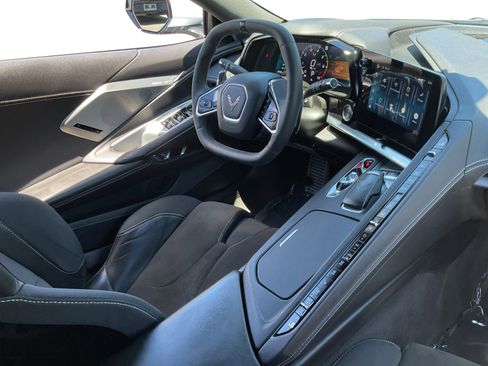 Used 2024 Chevrolet Corvette Stingray Preferred Conv w/ Z51 Performance Package RWD image 14