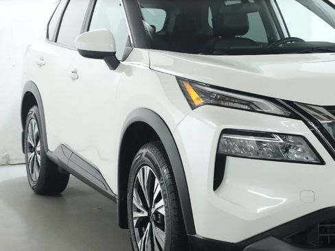 Certified 2023 Nissan Rogue SV w/ SV Premium B Package AWD/4WD image 9