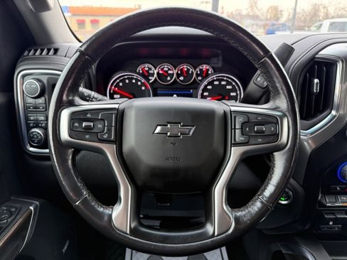 Used 2022 Chevrolet Silverado 1500 LT Trail Boss w/ LT Trail Boss Premium Package image 9