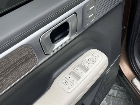Used 2024 Hyundai Santa Fe Calligraphy AWD/4WD image 9