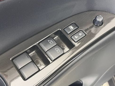 Used 2017 INFINITI QX50 AWD w/ Premium Package image 24